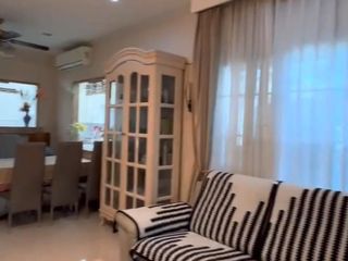 Reihenhaus zum Kauf mit 4 Zimmer in Bang Lamung, Chonburi
