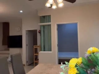 Casa adosada en venta de 4 habitaciones en Bang Lamung, Chonburi