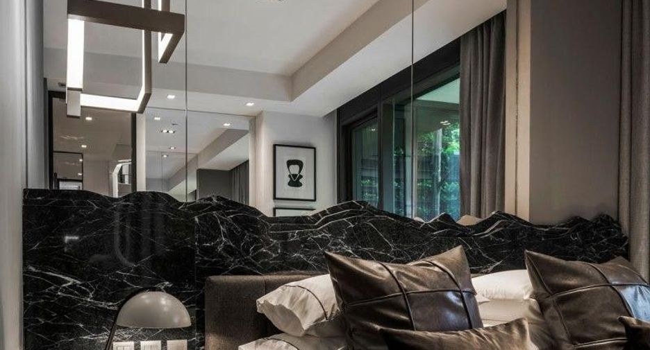 For sale 1 bed condo in Pathum Wan, Bangkok