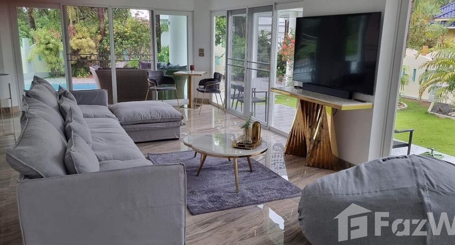 For sale 3 bedrooms villa in Mueang Phuket, Phuket