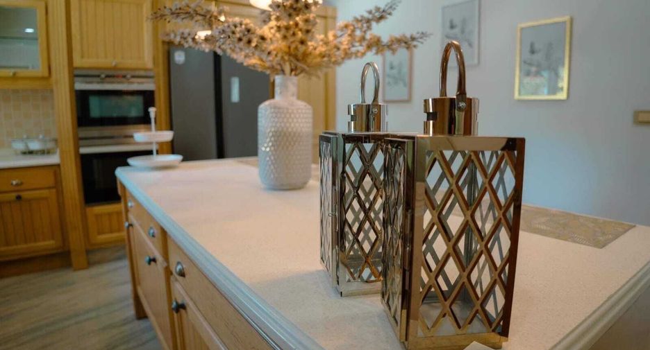 For sale 3 bedrooms villa in Mueang Phuket, Phuket