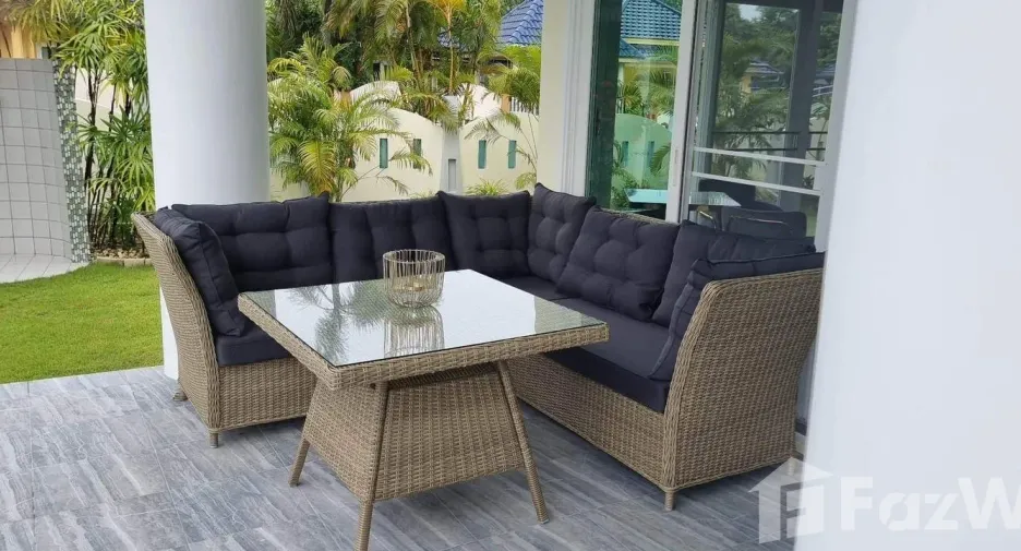 For sale 3 bedrooms villa in Mueang Phuket, Phuket
