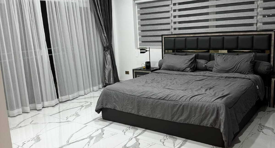 For sale 3 bedrooms villa in Mueang Phuket, Phuket