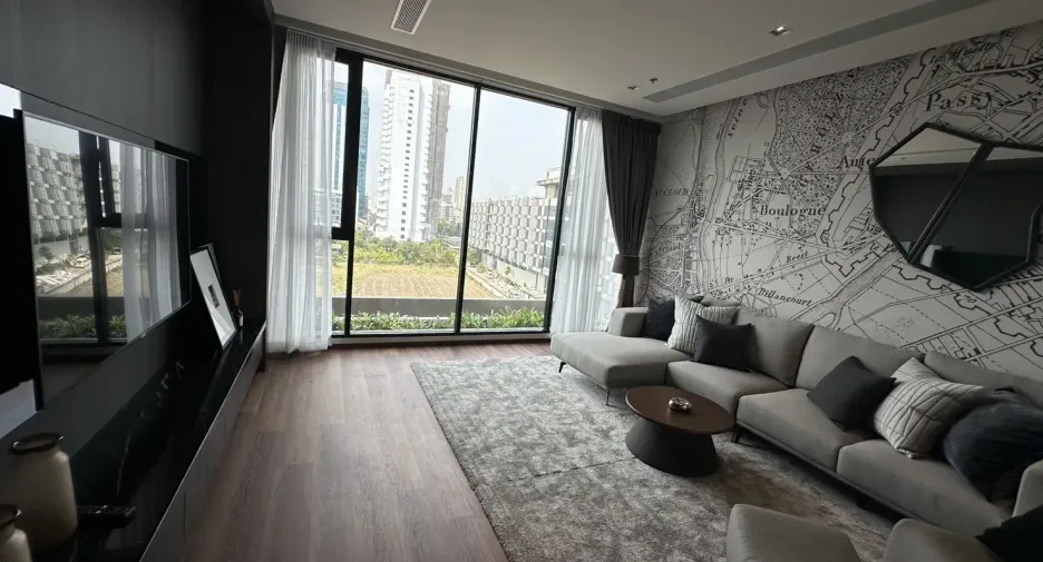 For rent 1 bed condo in Huai Khwang, Bangkok
