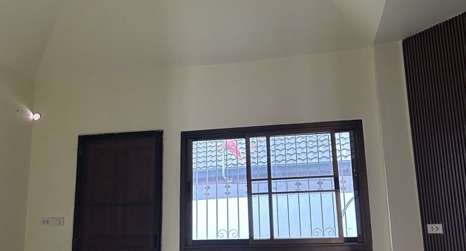 For sale 4 bedrooms house in Jomtien, Pattaya