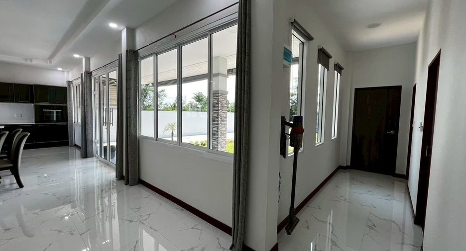 For sale 4 bedrooms house in Phu Khiao, Chaiyaphum