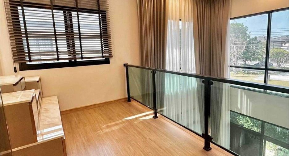 Villa en venta de 4 habitaciones en Bang Bo, Samut Prakan