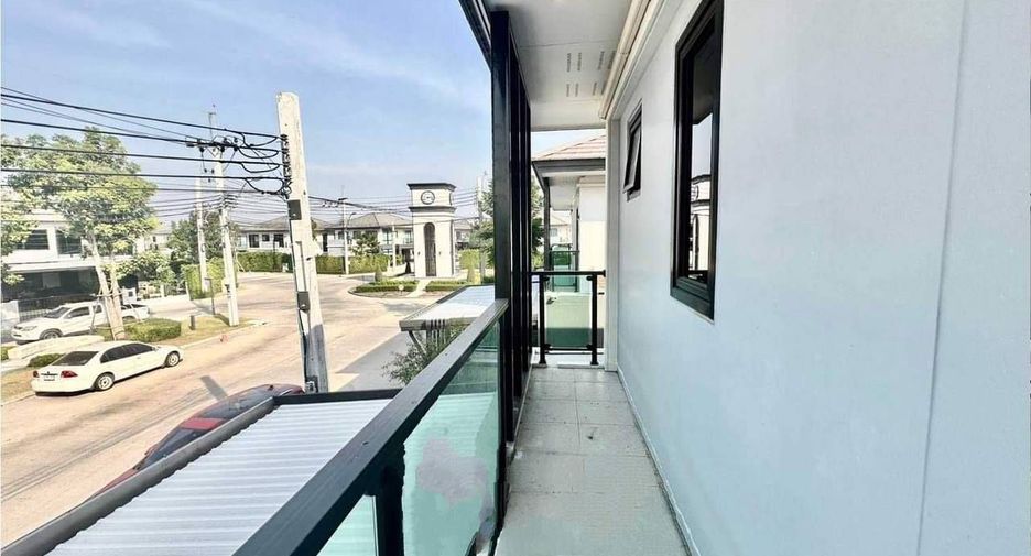 Villa en venta de 4 habitaciones en Bang Bo, Samut Prakan