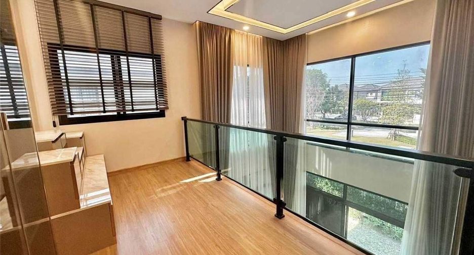 Villa en venta de 4 habitaciones en Bang Bo, Samut Prakan