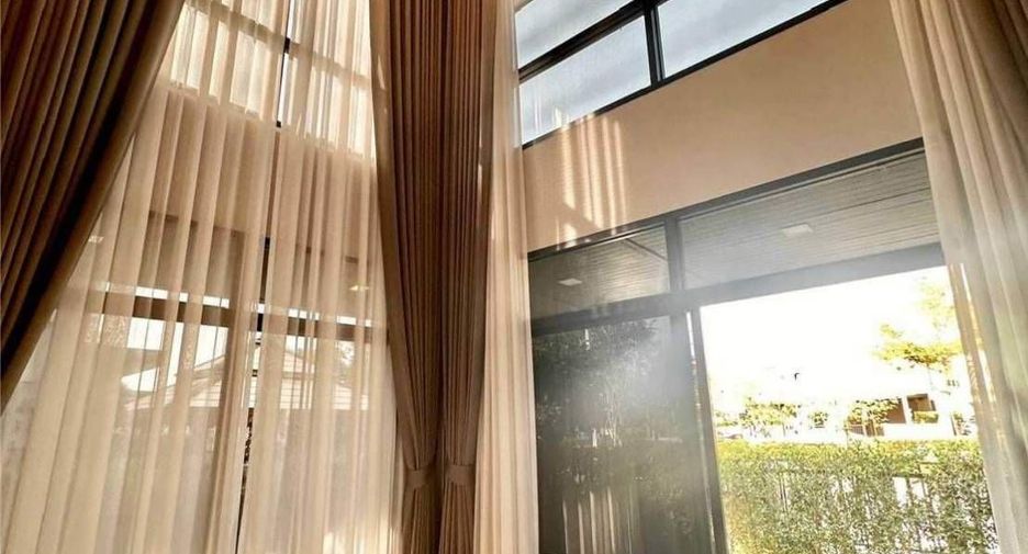 Villa en venta de 4 habitaciones en Bang Bo, Samut Prakan