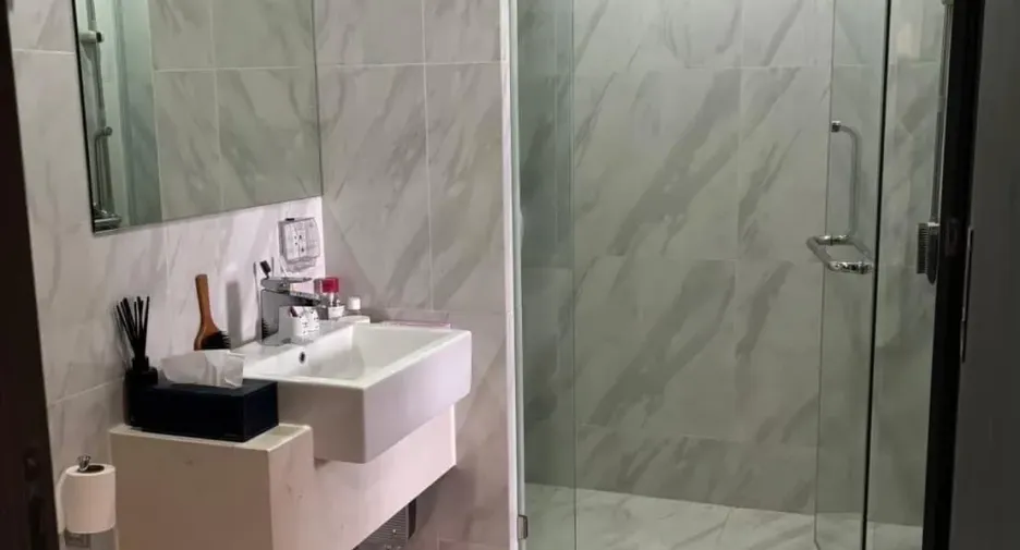 For rent and for sale 1 bed condo in Ratchathewi, Bangkok