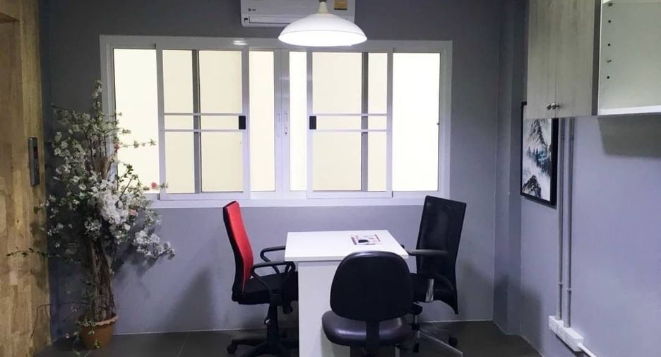 Oficina en venta de 4 habitaciones en Khlong San, Bangkok