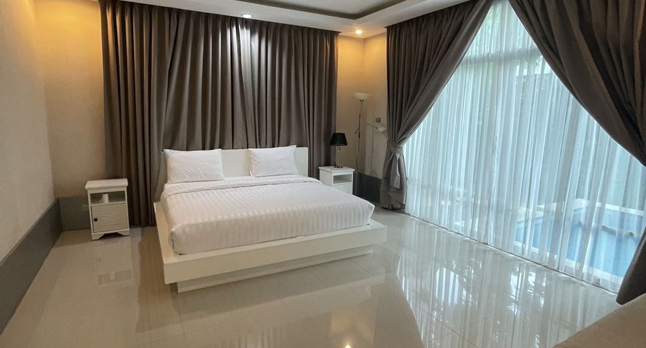 À louer 4 chambres villa à Bang Lamung, Chonburi
