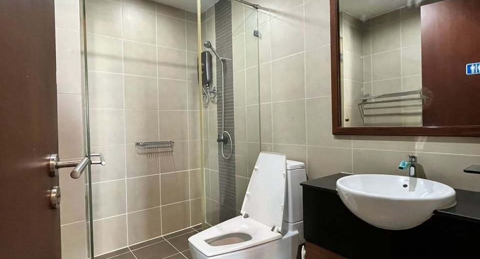 Wohnung zum Kauf mit 3 Zimmer in Watthana, Bangkok