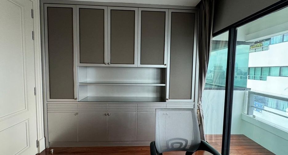 À vendre 4 chambres condo à Sathon, Bangkok