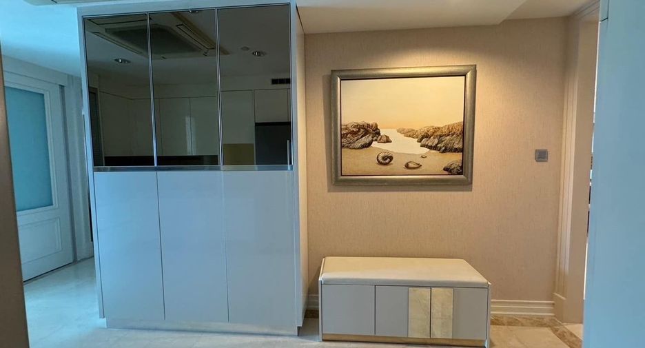 À vendre 4 chambres condo à Sathon, Bangkok