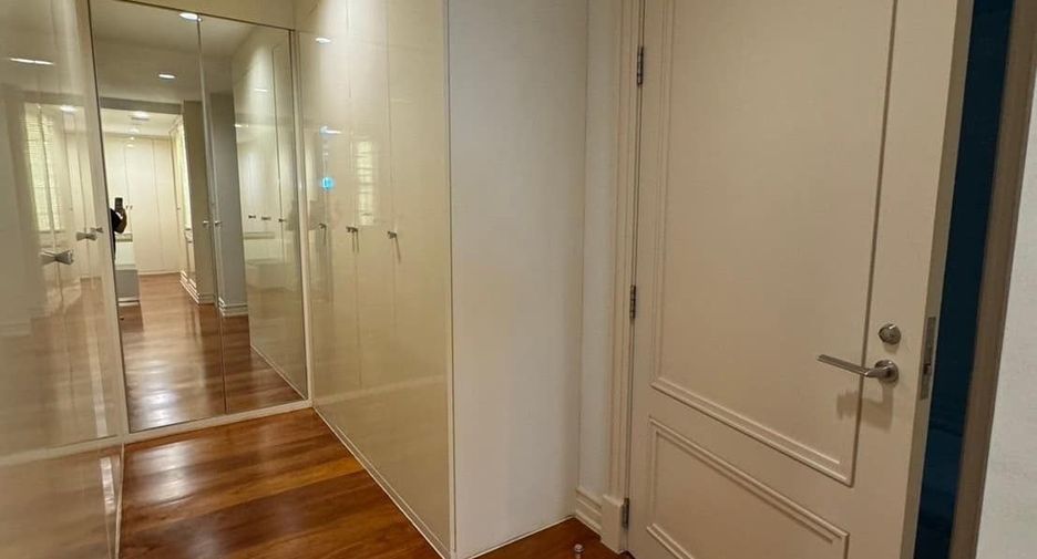 À vendre 4 chambres condo à Sathon, Bangkok