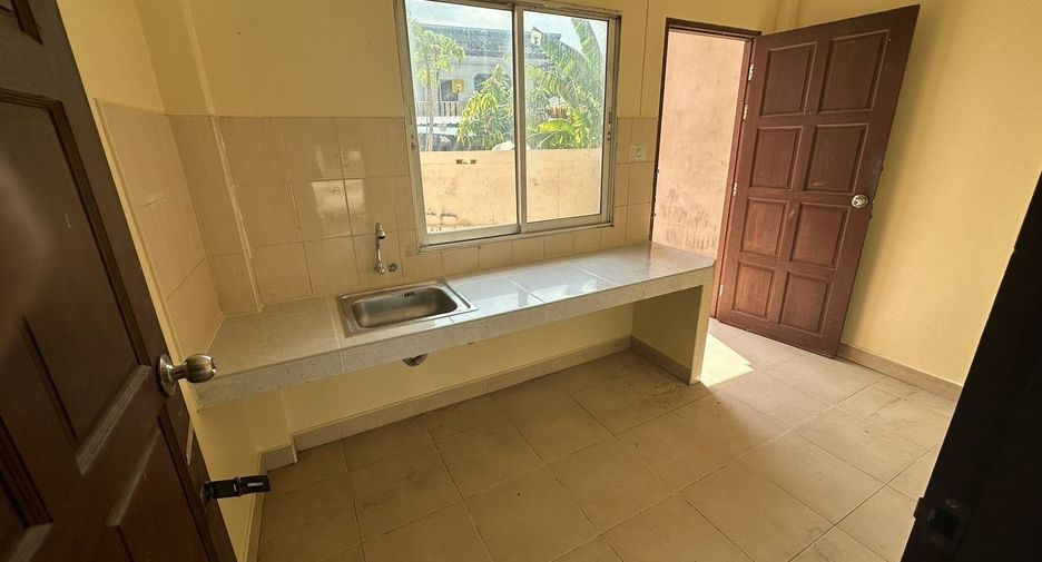 For sale 1 bed retail Space in Bang Lamung, Chonburi