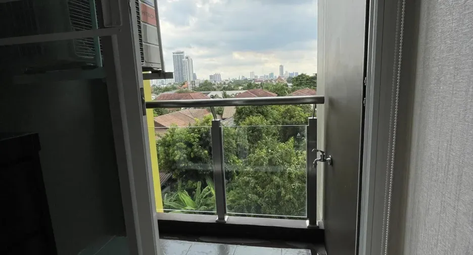 For sale 1 bed condo in Bang Phlat, Bangkok