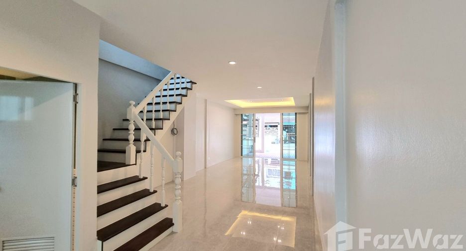 For sale 2 bedrooms townhouse in Sai Mai, Bangkok