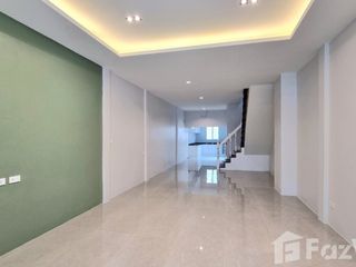 For sale 2 ベッドルーム townhouse in Sai Mai, Bangkok