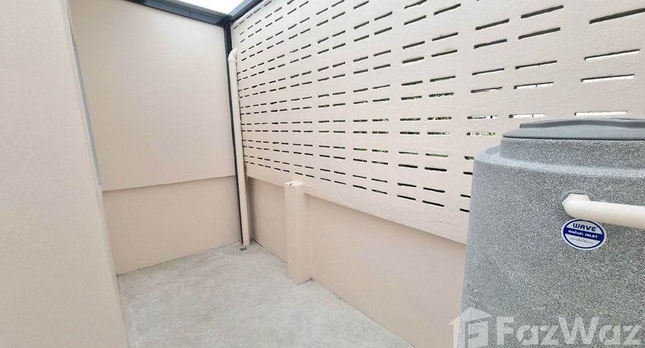 For sale 2 bedrooms townhouse in Sai Mai, Bangkok