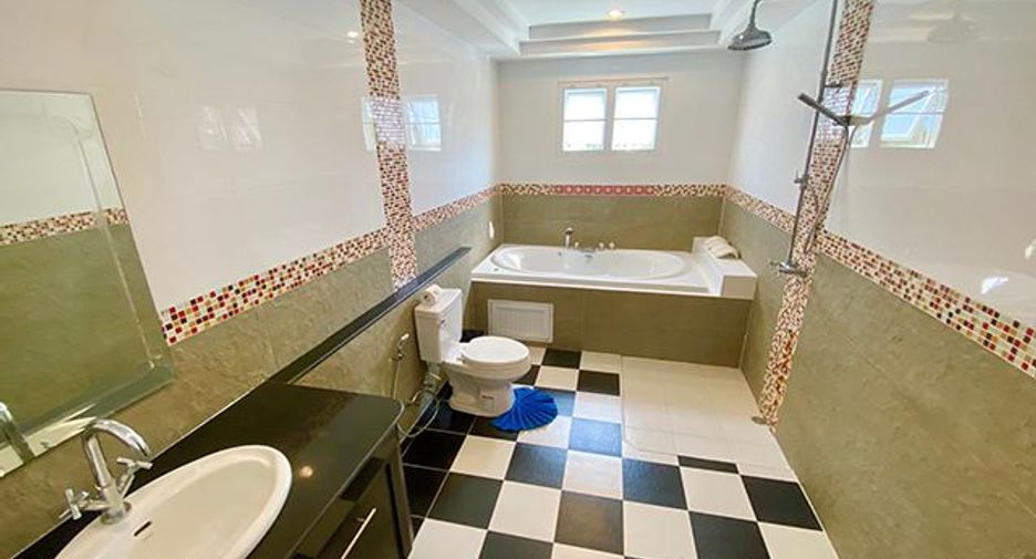 For sale 3 ベッドルーム villa in Mueang Phuket, Phuket