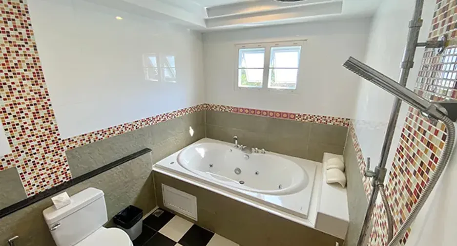 For sale 3 ベッドルーム villa in Mueang Phuket, Phuket