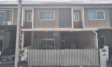 À vendre 3 chambres maison de ville à Bang Yai, Nonthaburi