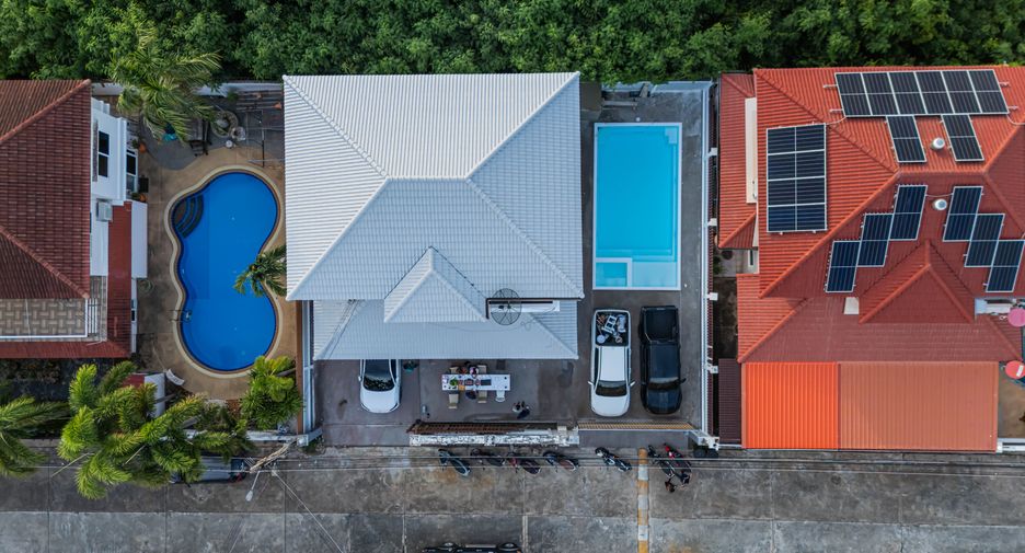 Casa en venta de 4 habitaciones en Bang Lamung, Chonburi