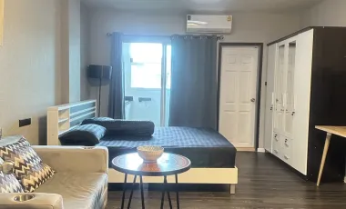Wohnung zum Kauf mit Studio in Huai Khwang, Bangkok
