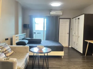 À vendre studio condo à Huai Khwang, Bangkok