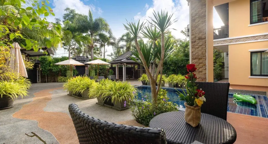 For rent 6 bedrooms villa in Thalang, Phuket