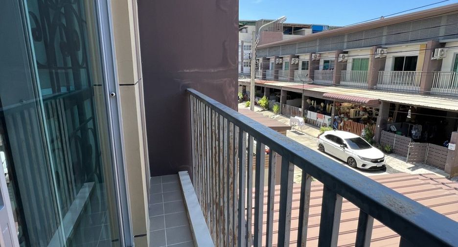 For sale 2 bedrooms townhouse in Phra Samut Chedi, Samut Prakan