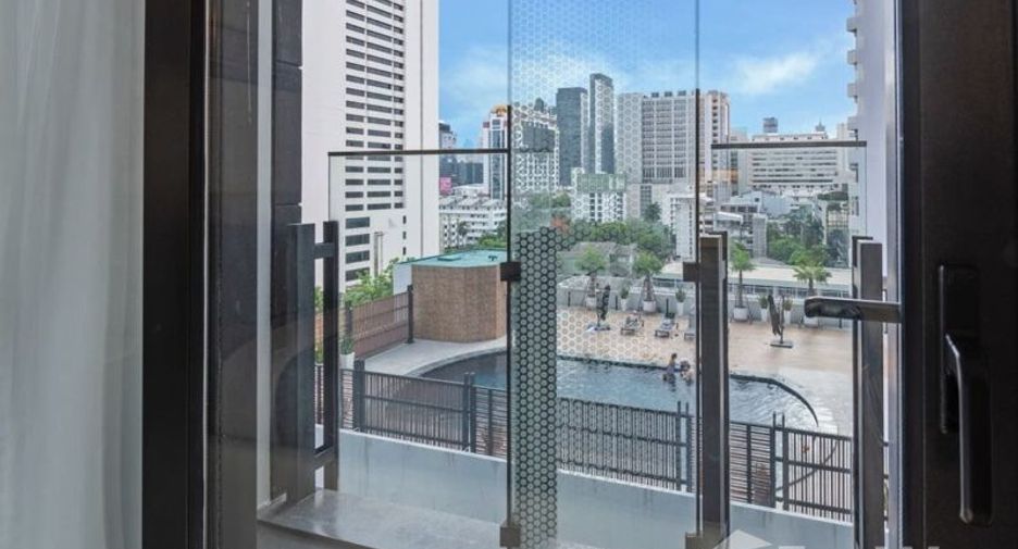 For sale 1 bed condo in Watthana, Bangkok
