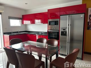 For rent 3 bedrooms townhouse in Kathu, Phuket
