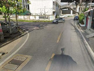 出售 土地 在 Khlong Toei, 曼谷