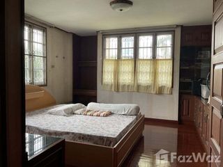 出售 4 卧室 独立屋 在 Taling Chan, 曼谷