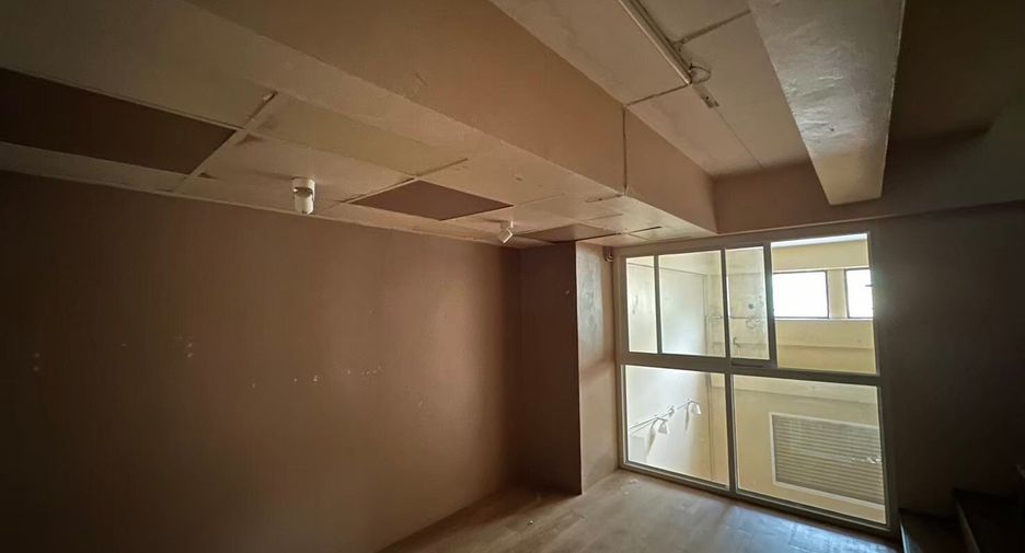 For rent 12 bedrooms retail Space in Mueang Rayong, Rayong