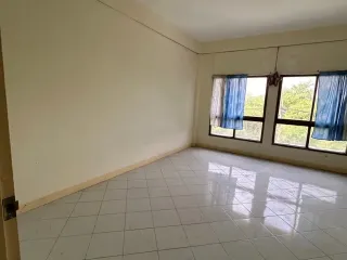 出租 12 卧室 商业空间 在 Mueang Rayong, Rayong