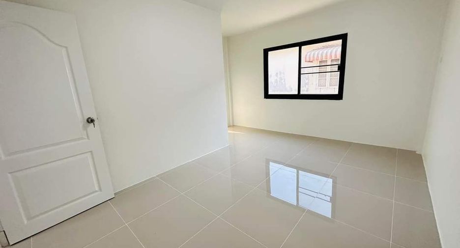 Casa adosada en venta de 2 habitaciones en Khlong Sam Wa, Bangkok
