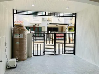 For sale 2 bedrooms townhouse in Khlong Sam Wa, Bangkok