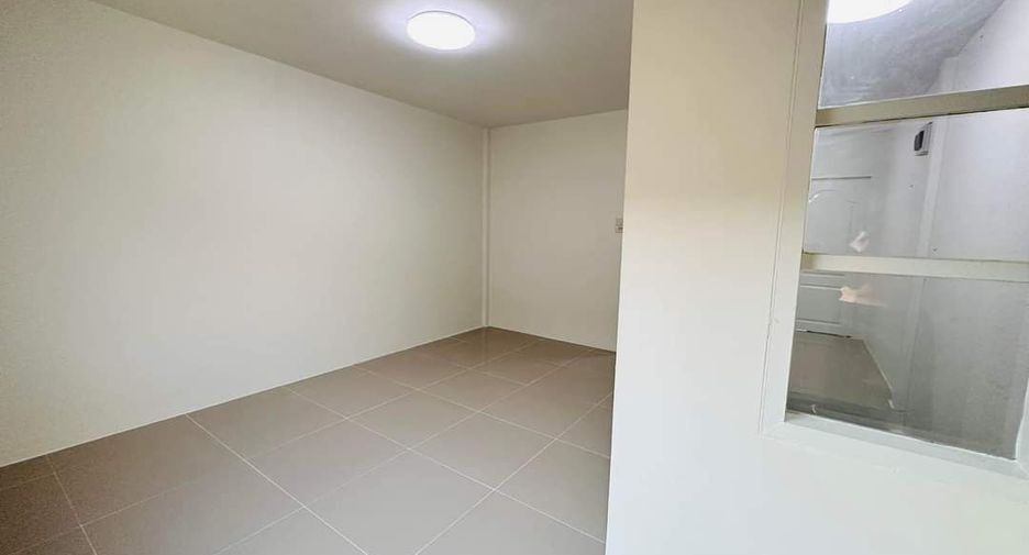 For sale 2 bedrooms townhouse in Khlong Sam Wa, Bangkok