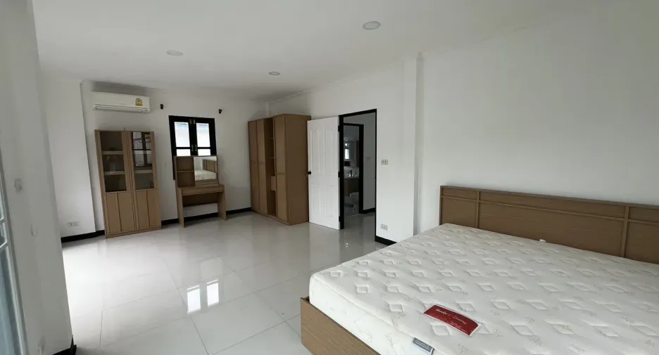 For sale and for rent 3 bedrooms house in Mueang Phuket, Phuket
