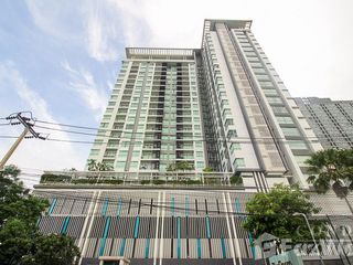 For sale 1 bed condo in Thon Buri, Bangkok