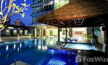 For sale and for rent 4 bedrooms condo in Watthana, Bangkok