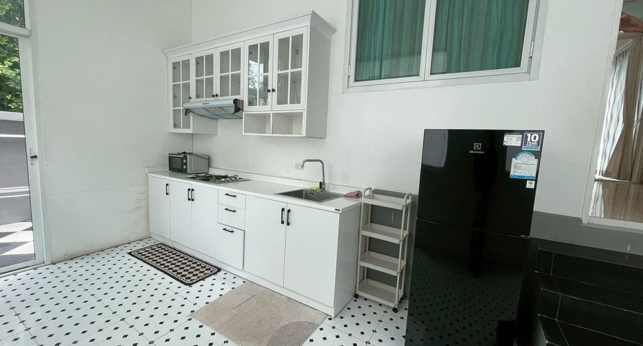 For rent 3 bedrooms villa in Hua Hin, Prachuap Khiri Khan