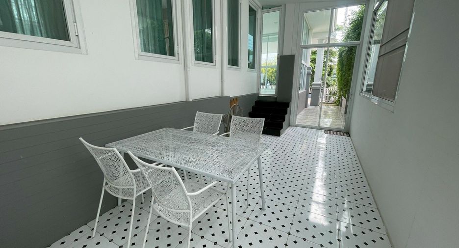 For rent 3 bedrooms villa in Hua Hin, Prachuap Khiri Khan
