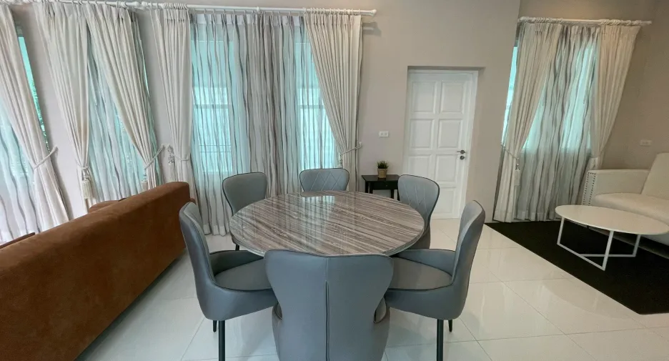 For rent 3 bedrooms villa in Hua Hin, Prachuap Khiri Khan