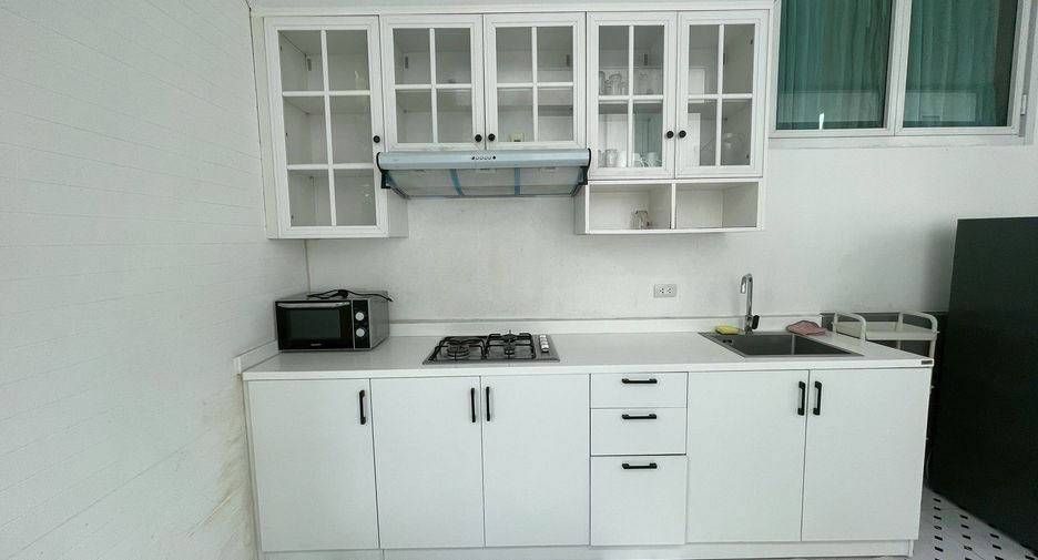 For rent 3 bedrooms villa in Hua Hin, Prachuap Khiri Khan